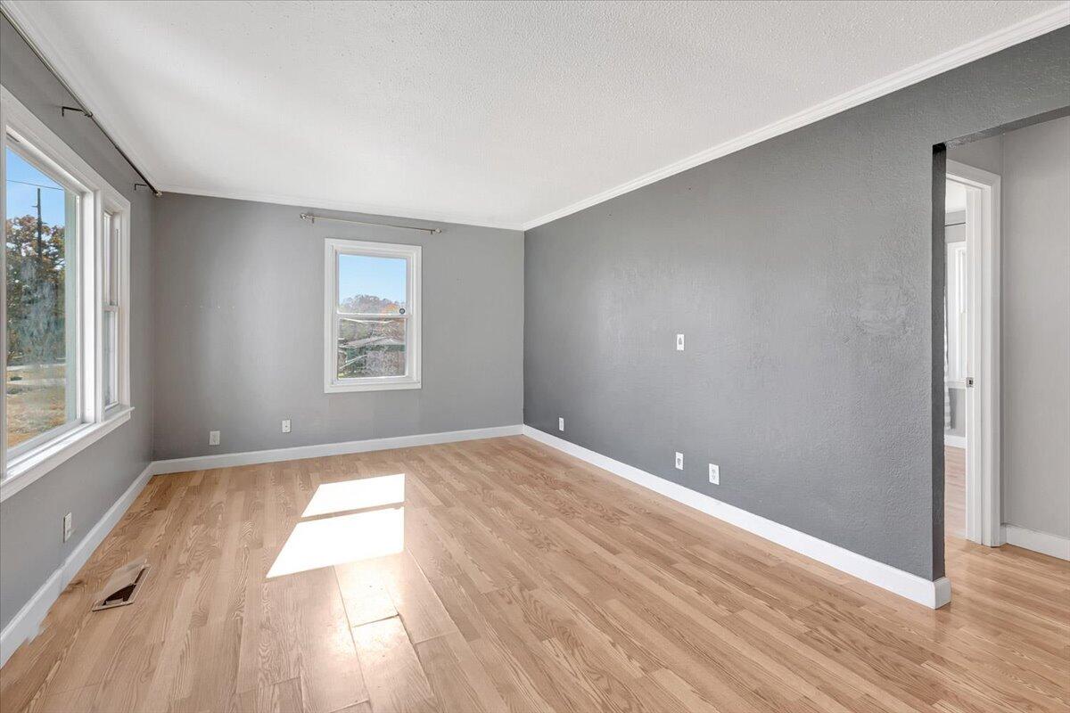 1157 S Seminole Drive