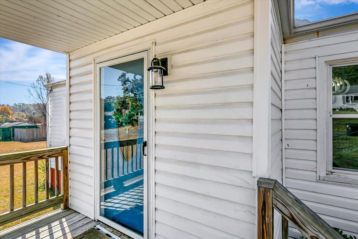 1157 S Seminole Drive