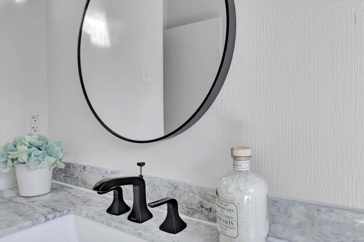 4050 NE Brookcrest Drive