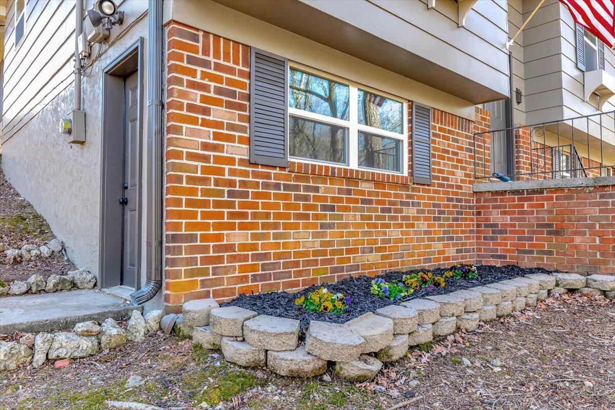 4050 NE Brookcrest Drive