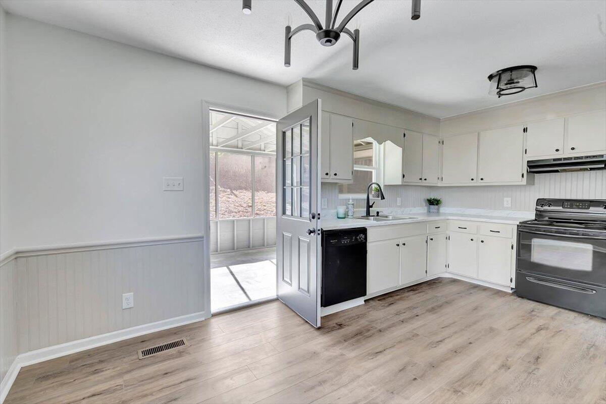 4050 NE Brookcrest Drive