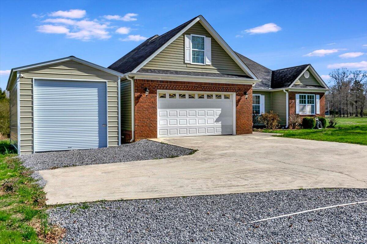 5517 Bunker Hill Road