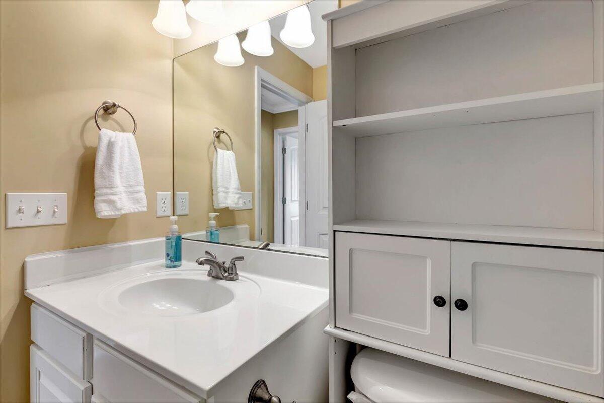 5517 Bunker Hill Road