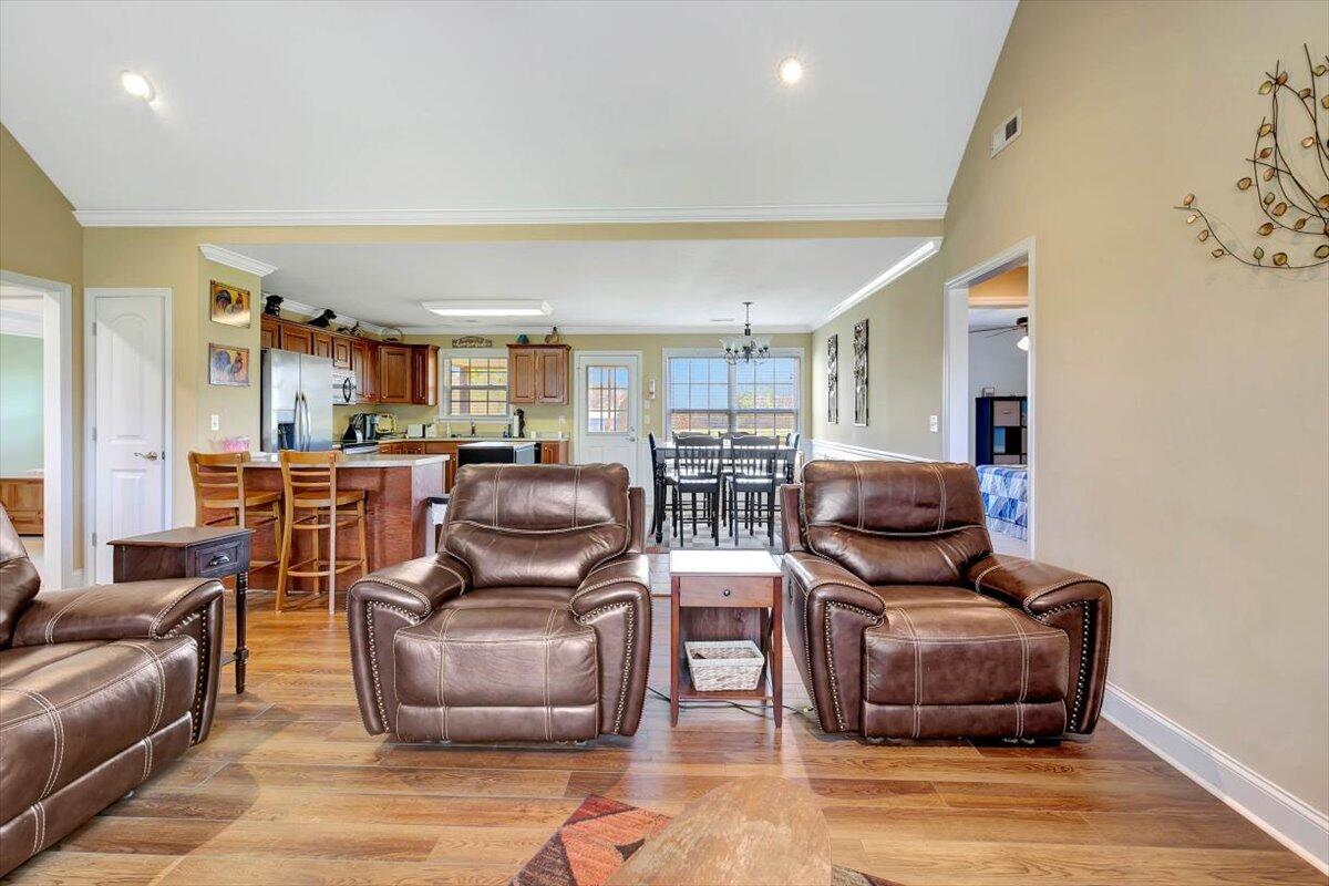 5517 Bunker Hill Road