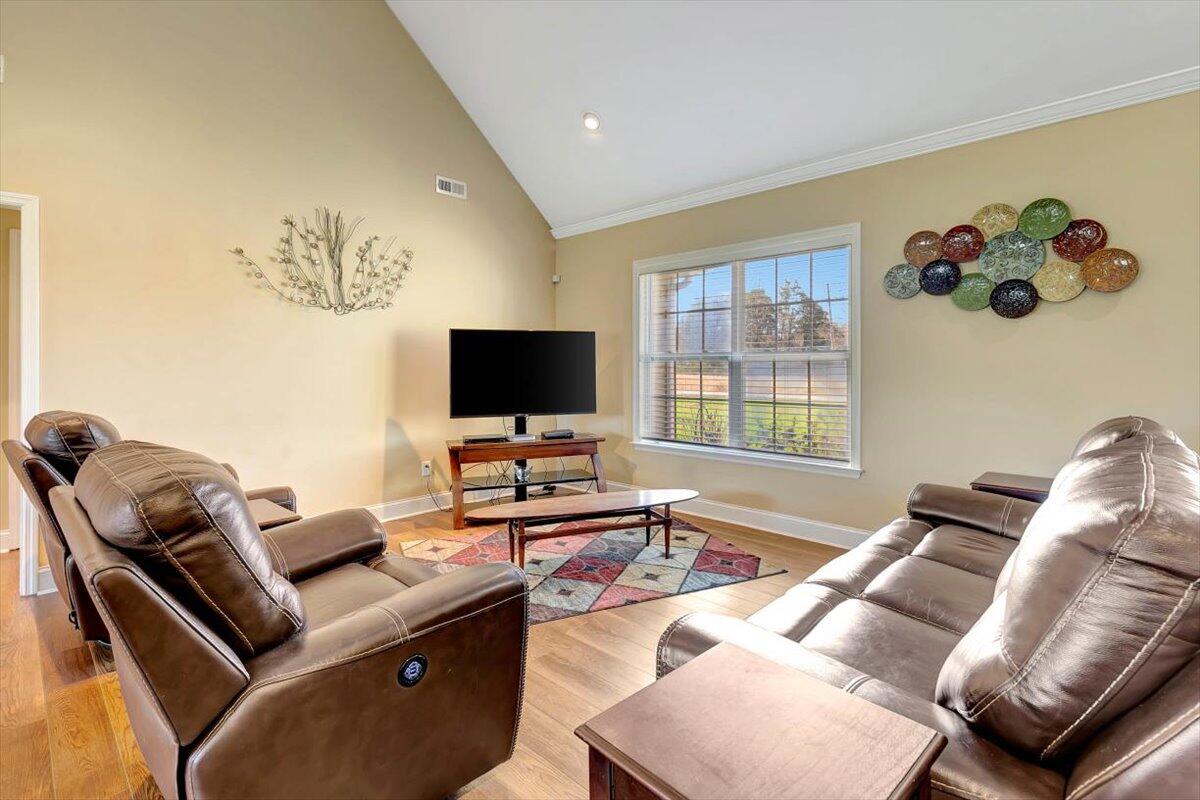 5517 Bunker Hill Road