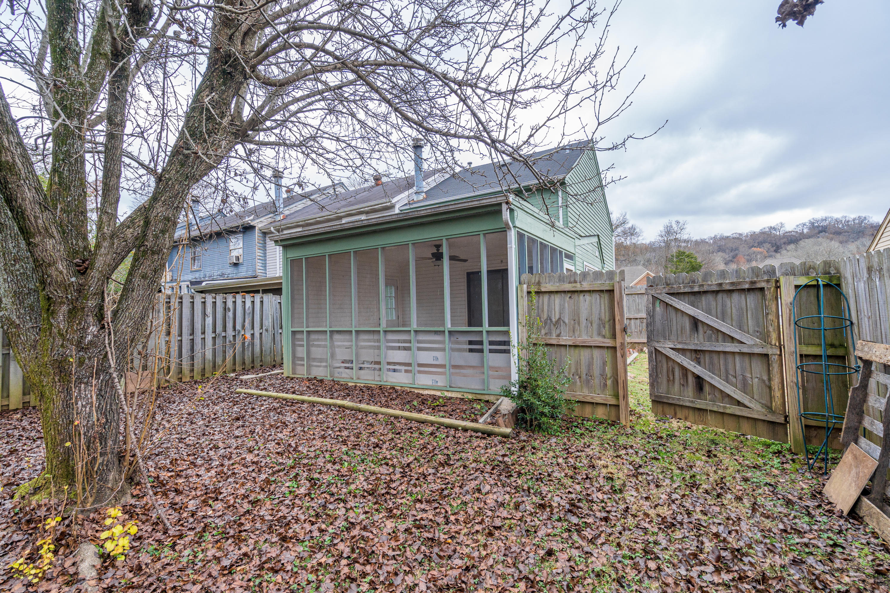 6413 Brookmead Circle