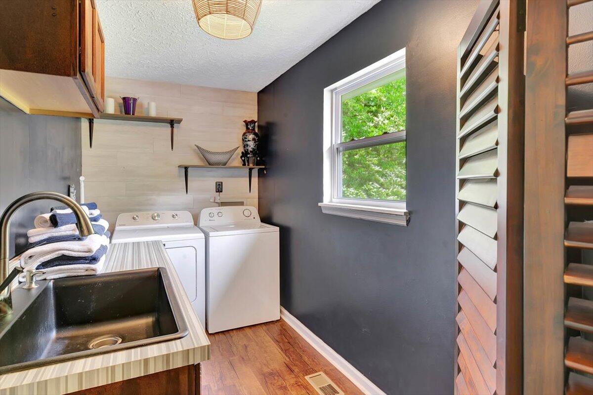 3015 NW W Lake Drive