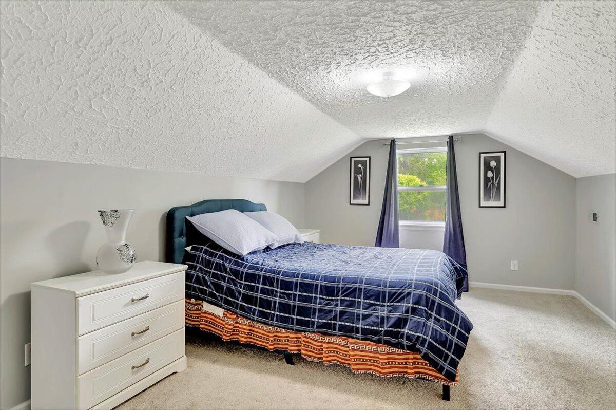 3015 NW W Lake Drive