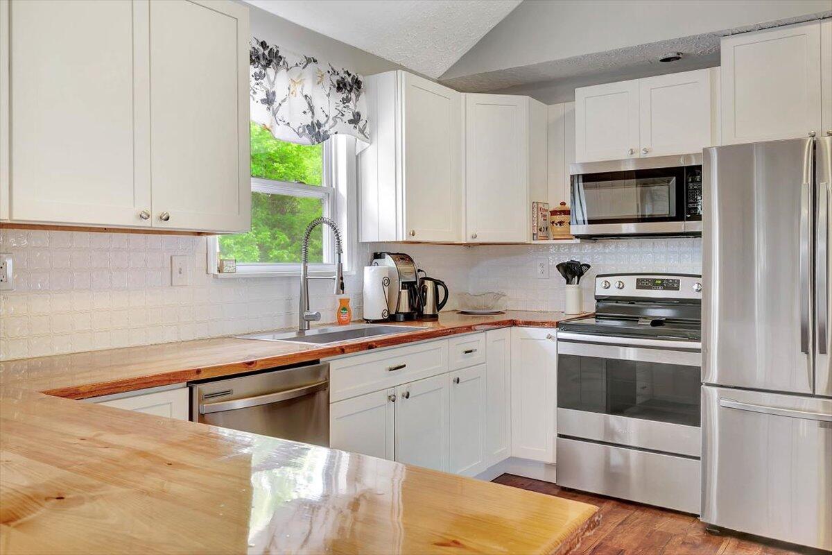 3015 NW W Lake Drive