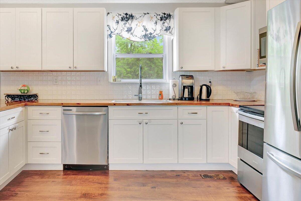 3015 NW W Lake Drive