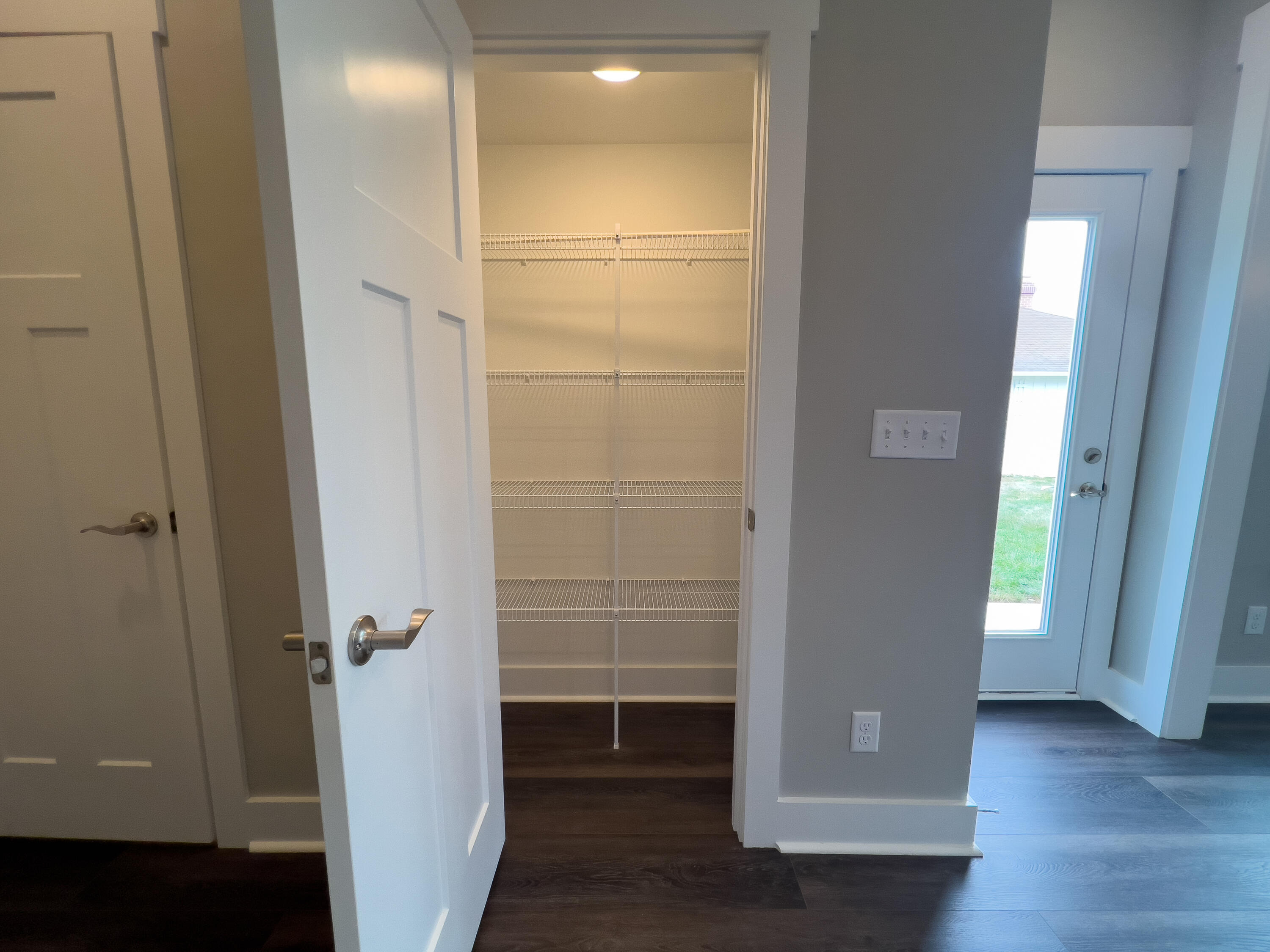 9504 State Street, A