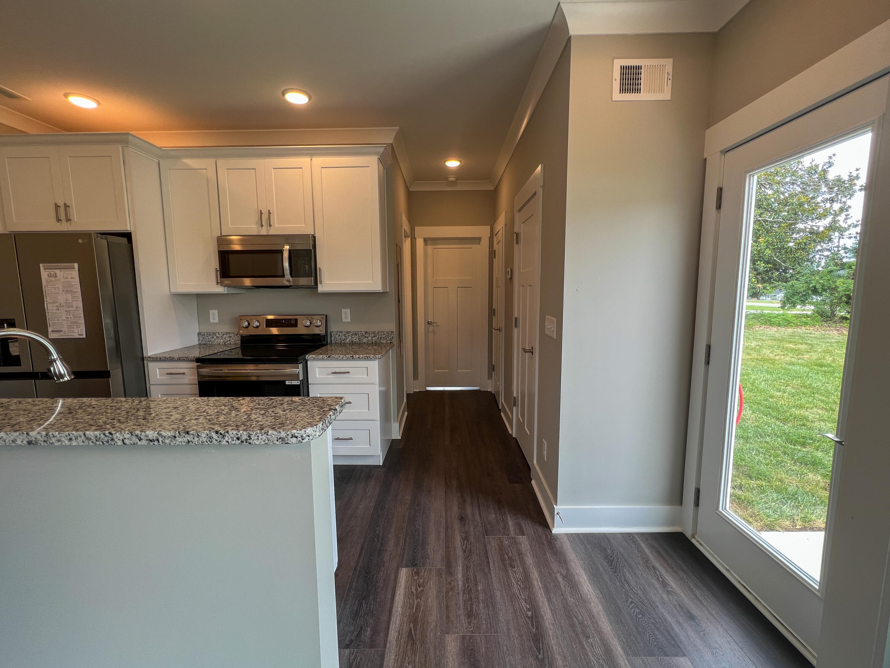 9504 State Street, A