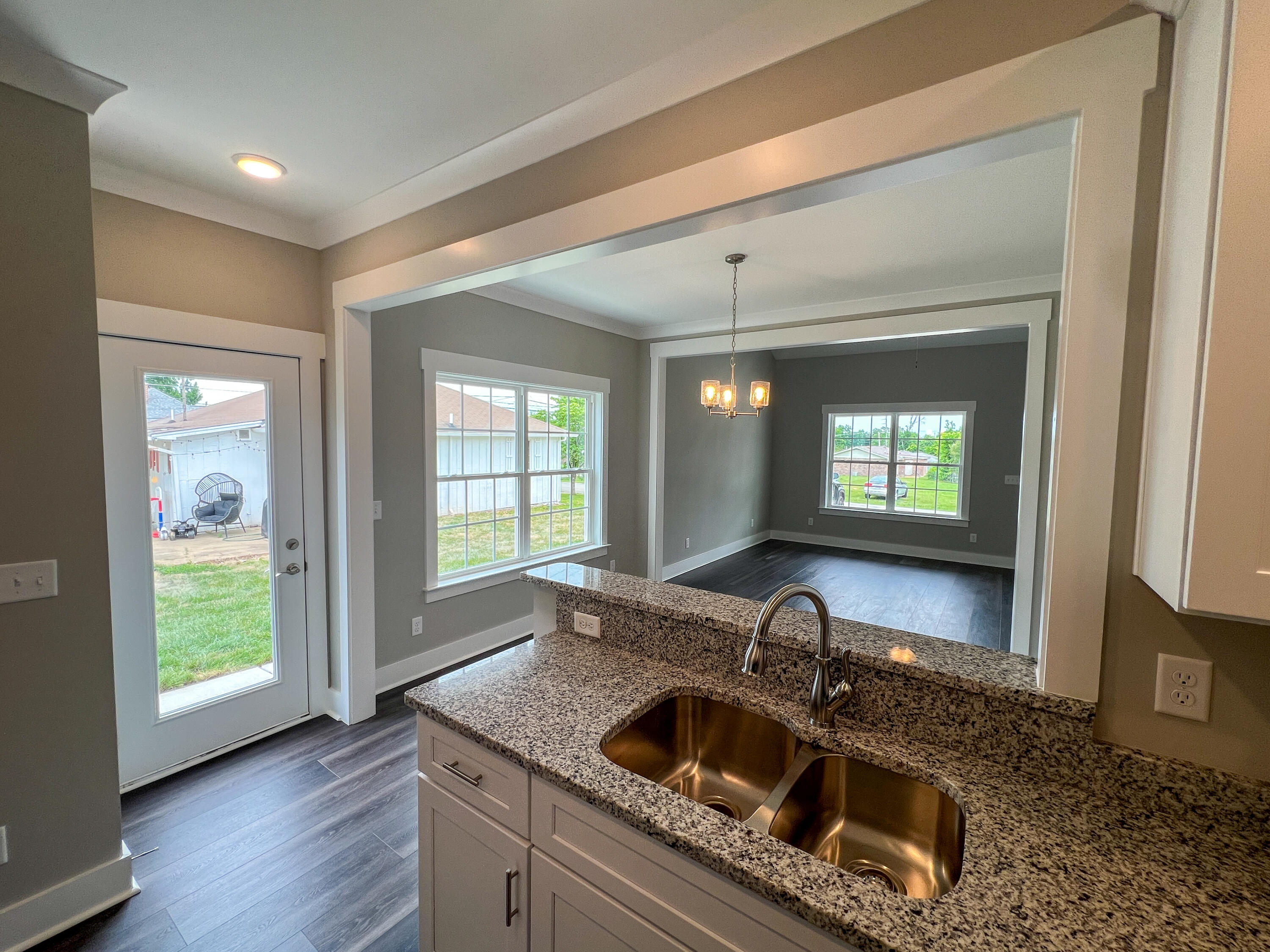 9504 State Street, A