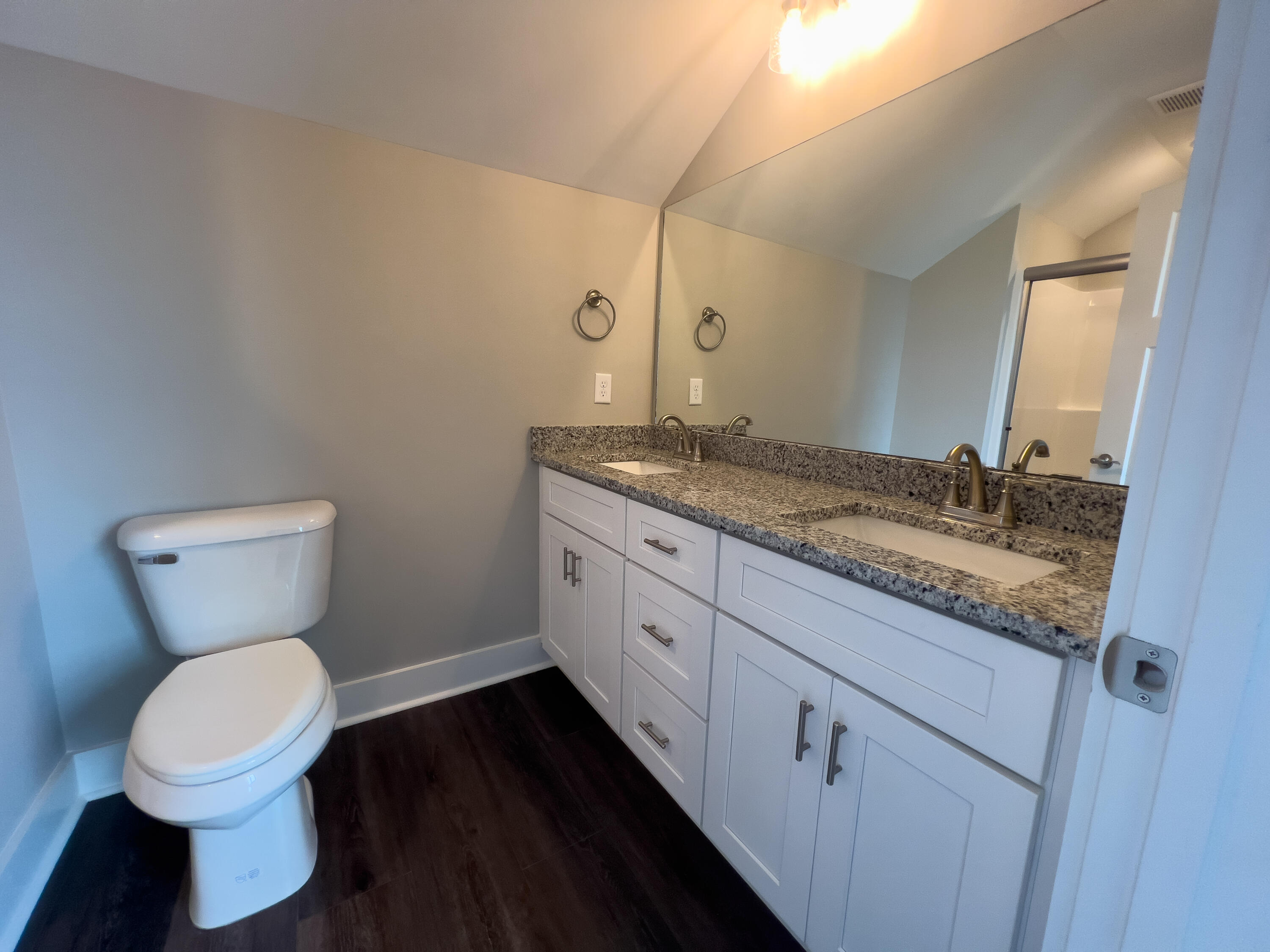 9504 State Street, A