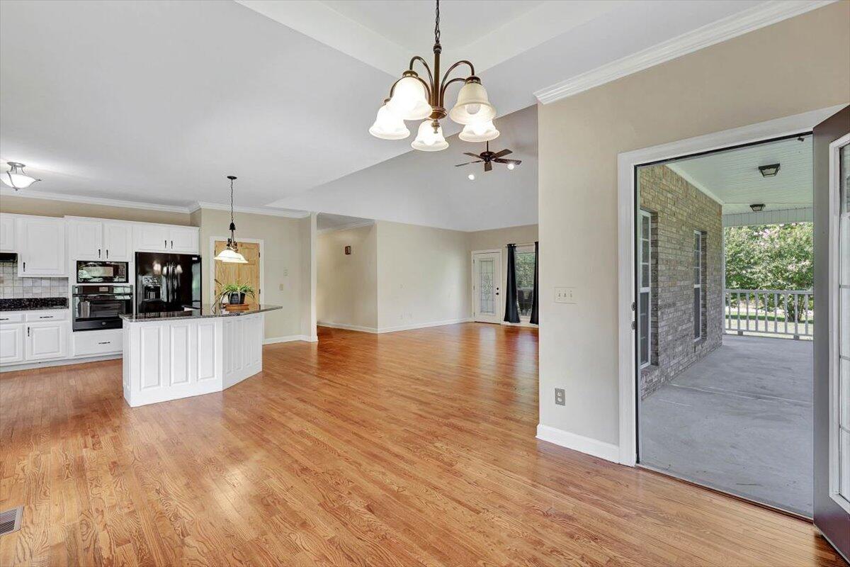 128 Shadow Springs Trail