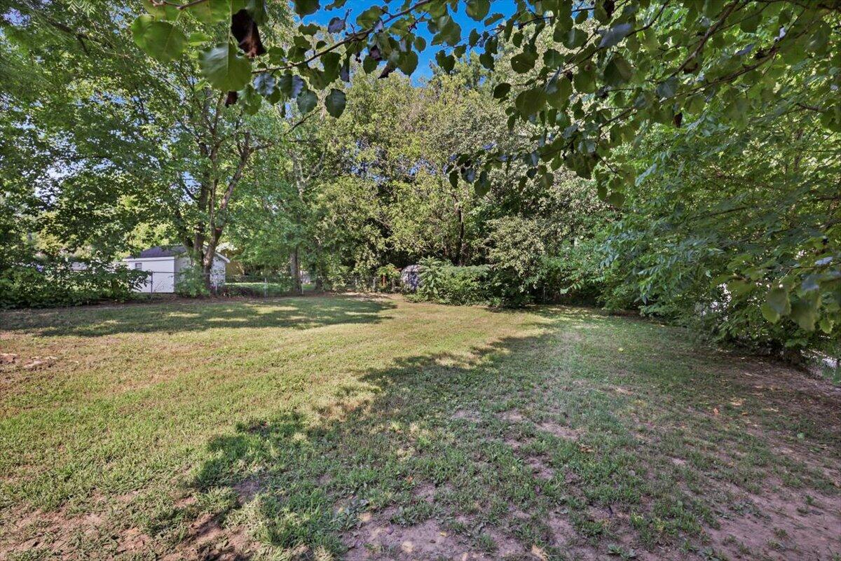 8931 N Hickory Valley Road