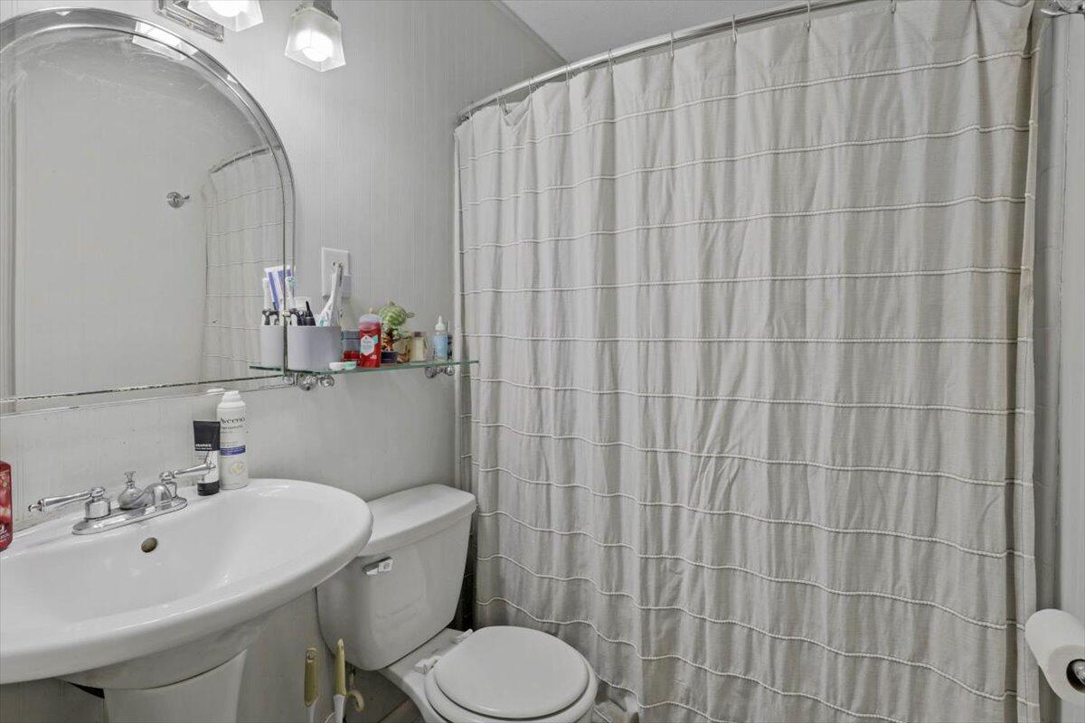 8931 N Hickory Valley Road