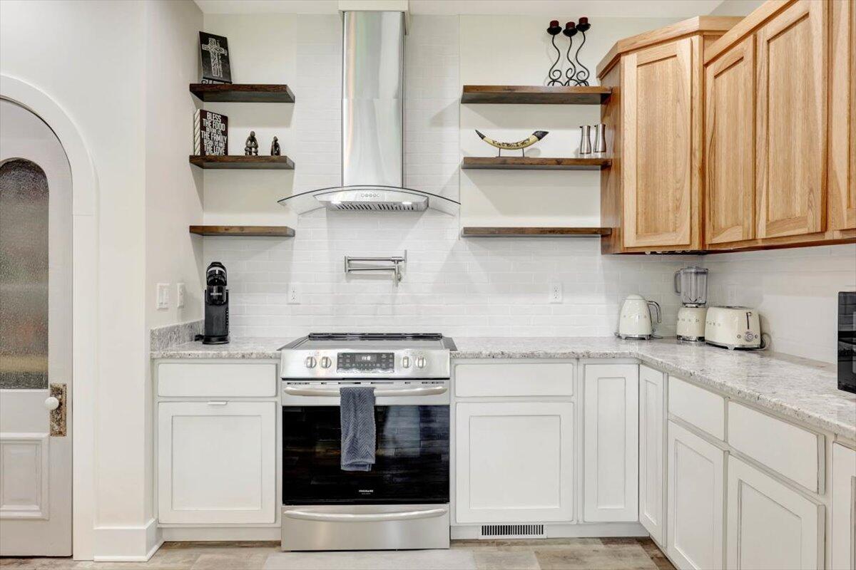 655 Thunder Ridge Drive