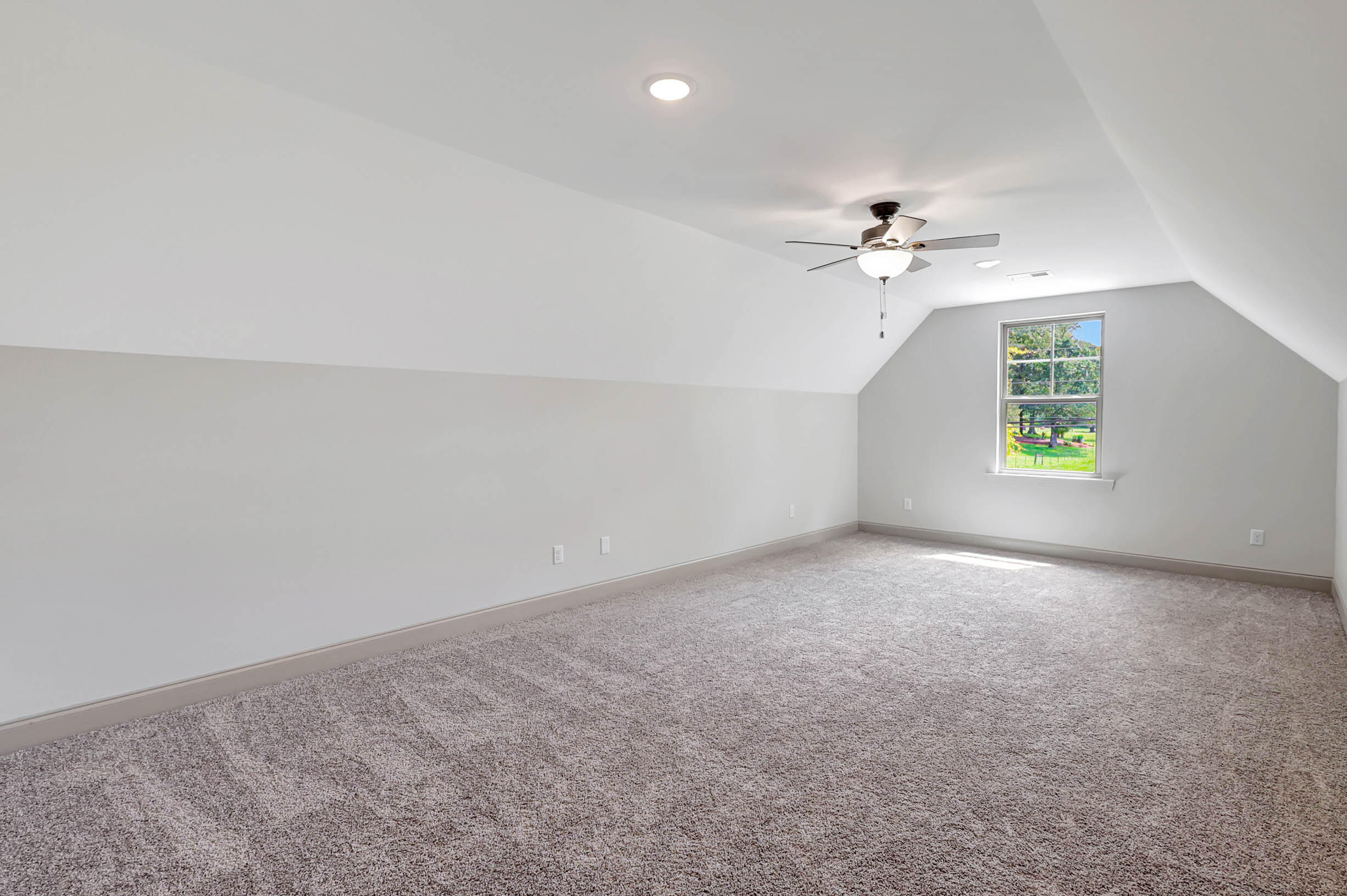 3372 Tunnel Hill Road
