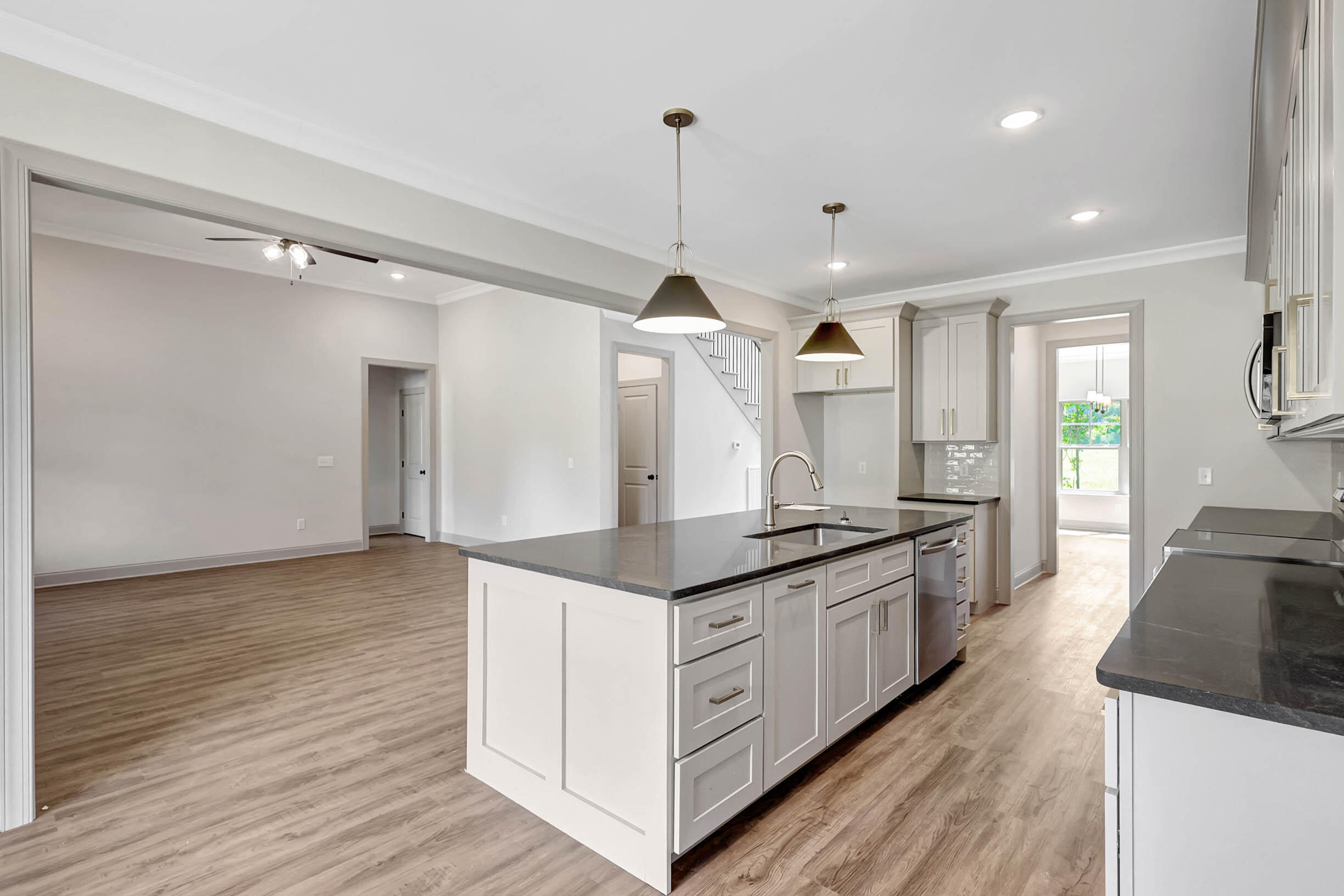 3372 Tunnel Hill Road