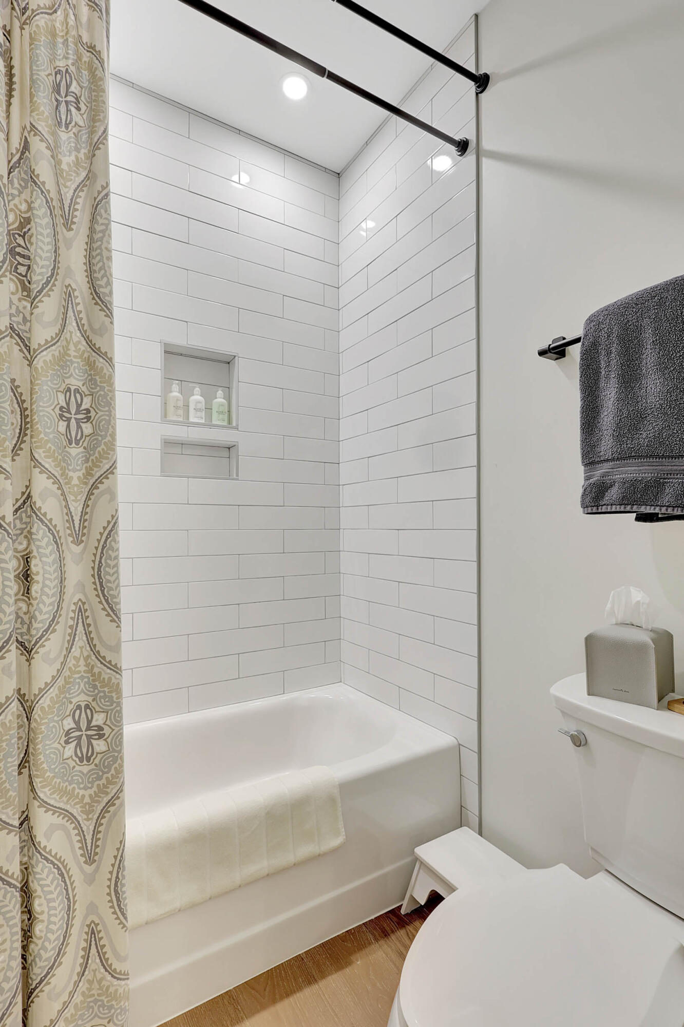 180 Banberry Drive SW, McDonald