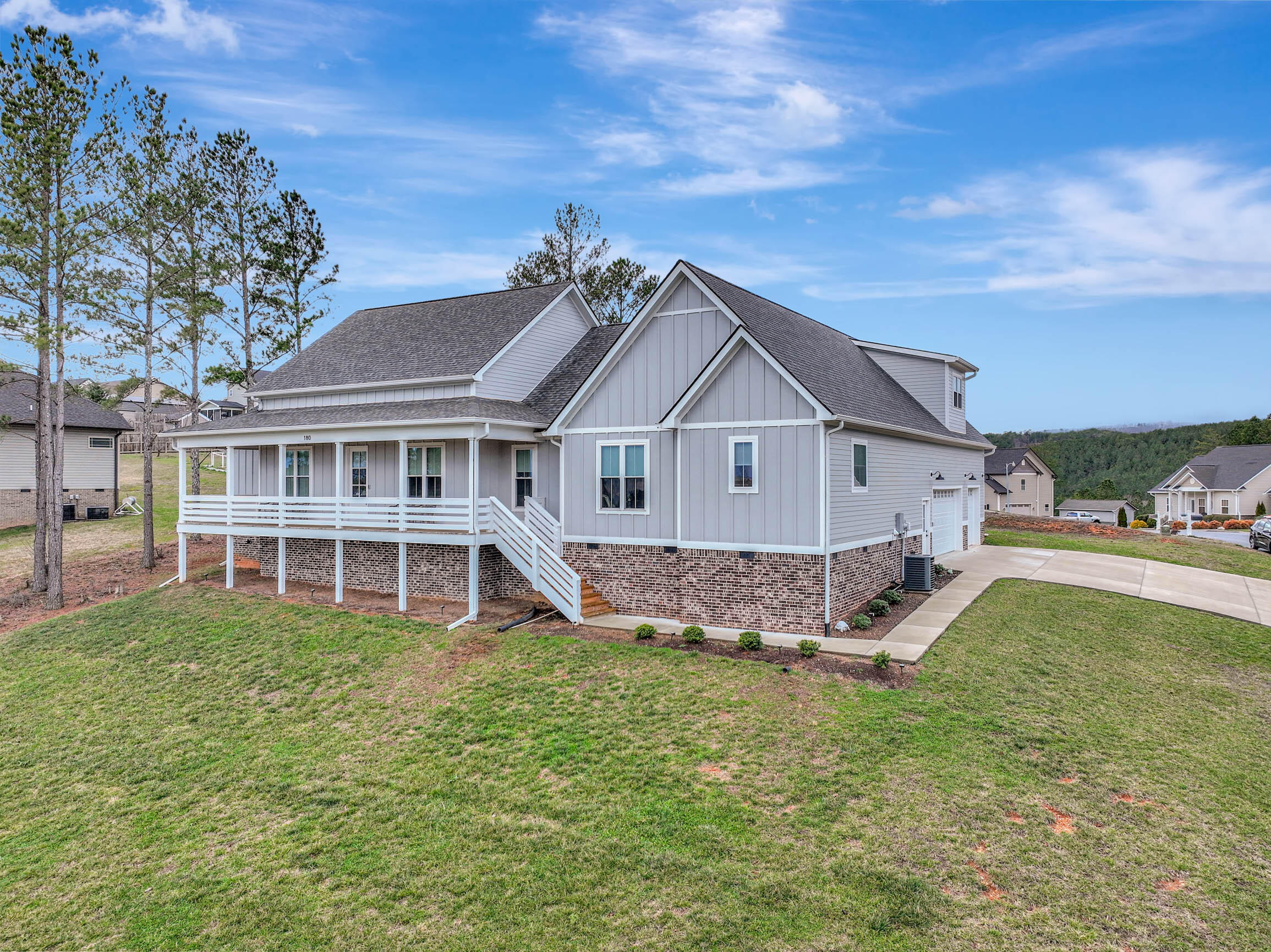 180 Banberry Drive SW, McDonald