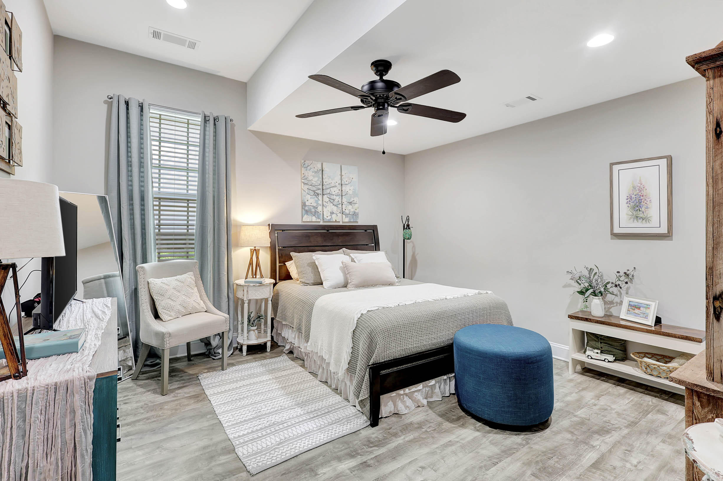 90 Echota 4th Street