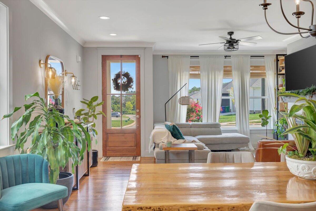 4129 Barnsley Loop