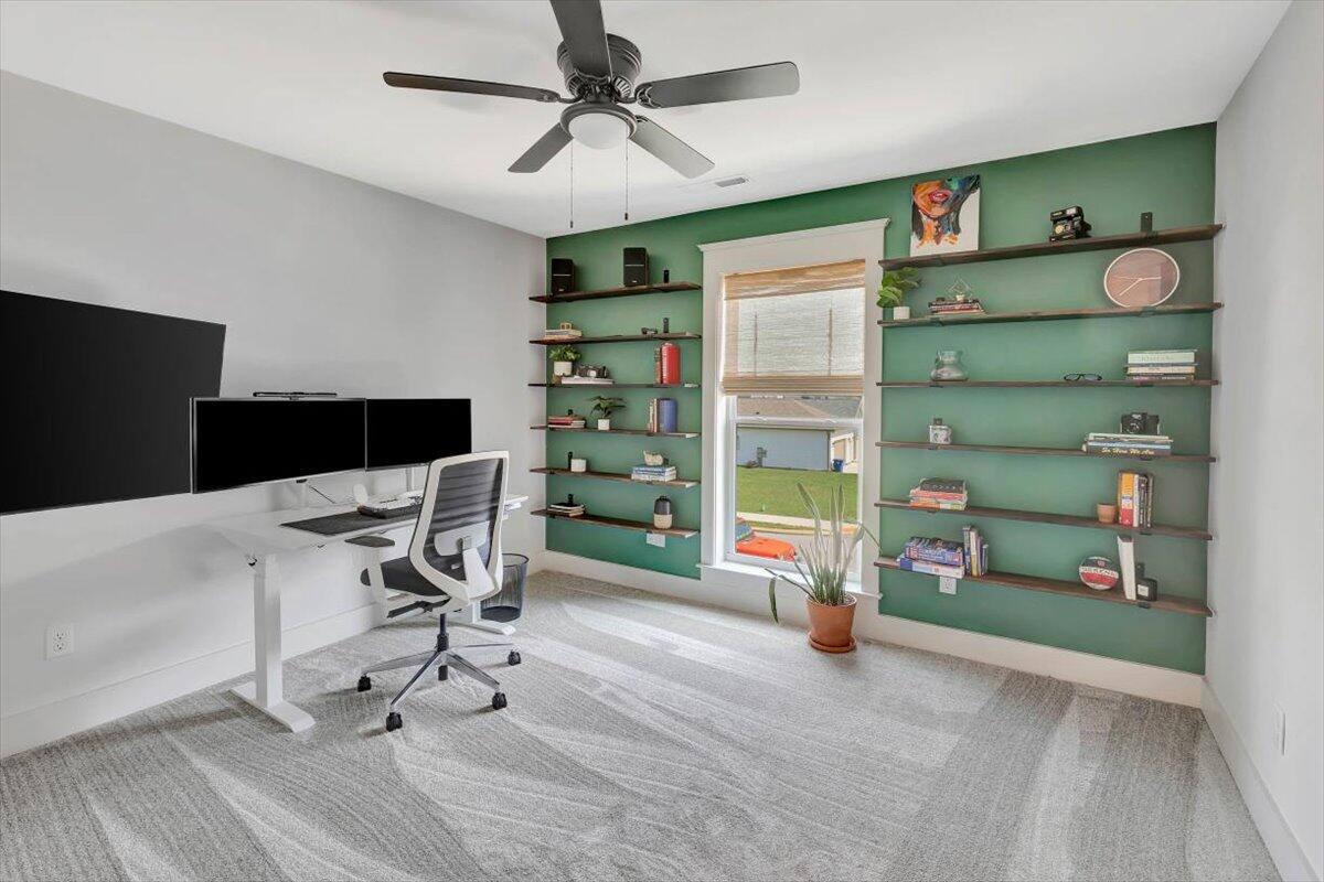 4129 Barnsley Loop