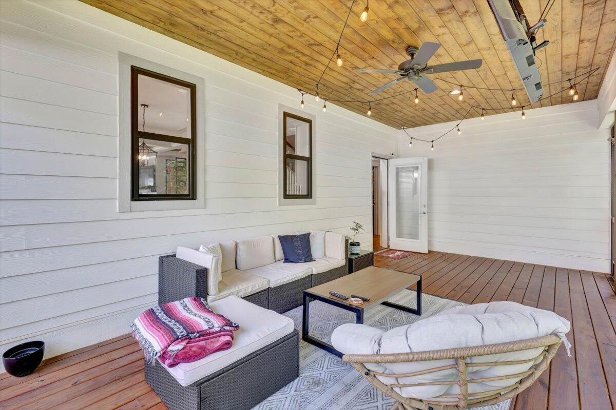 4129 Barnsley Loop