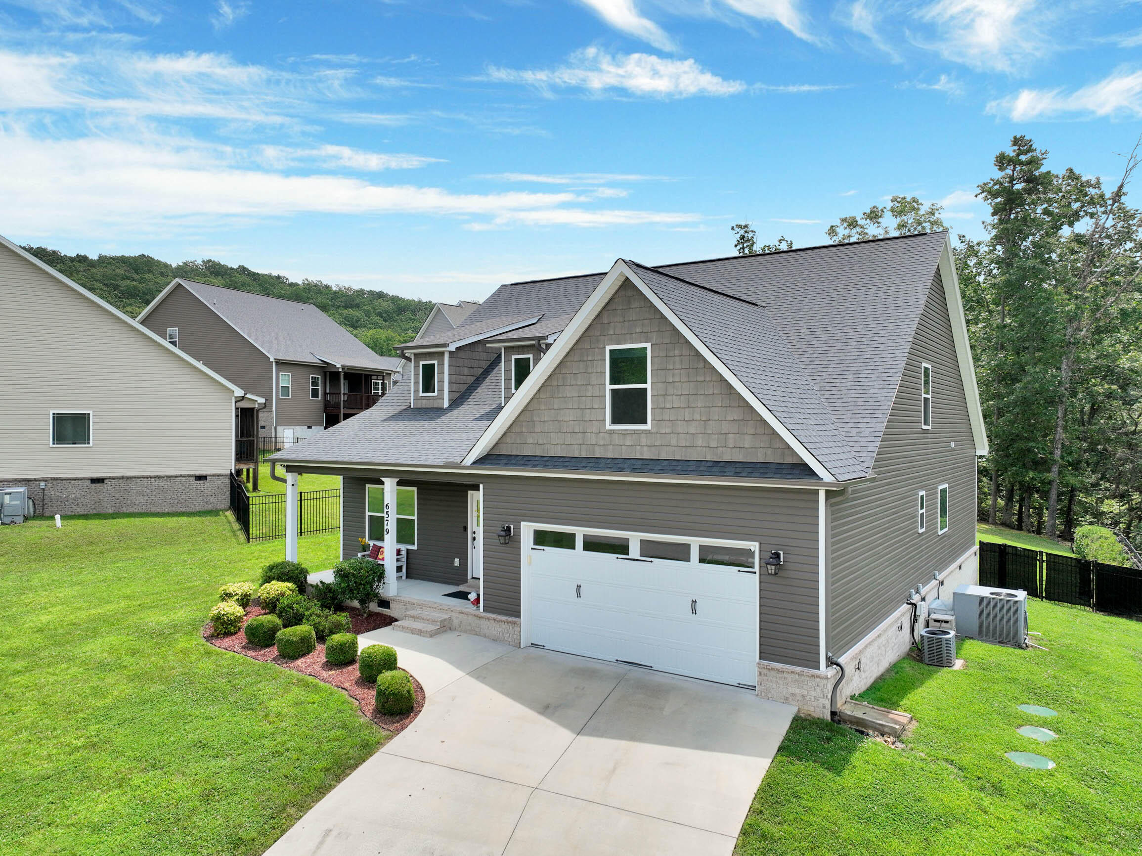 6579 Frankfurt Road