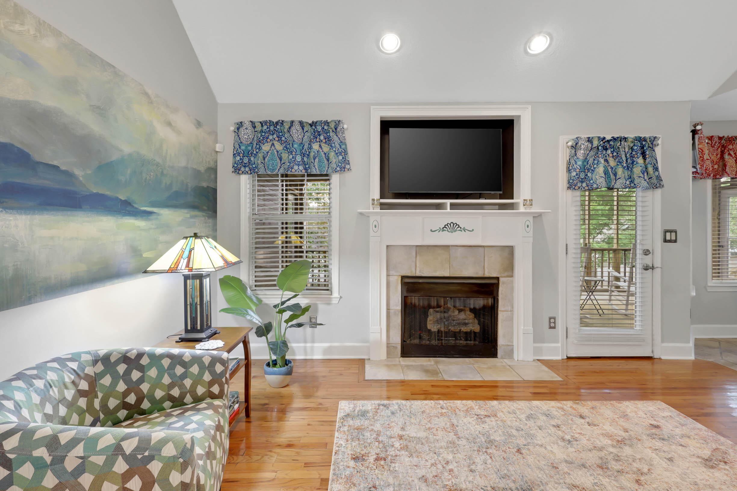 976 Fuller Glen Circle