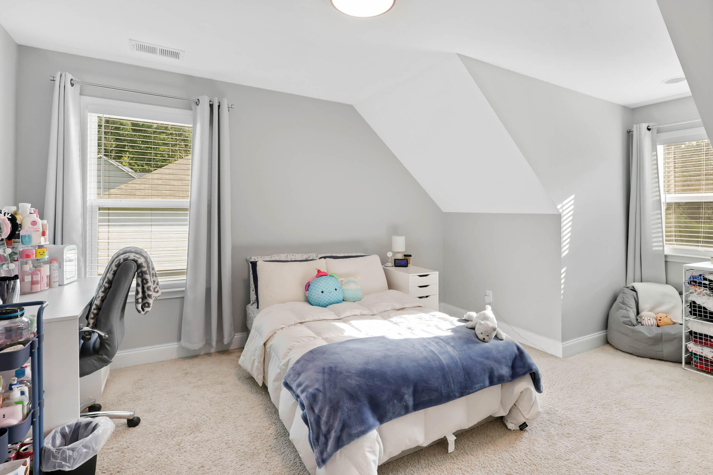 9322 Fremont Way