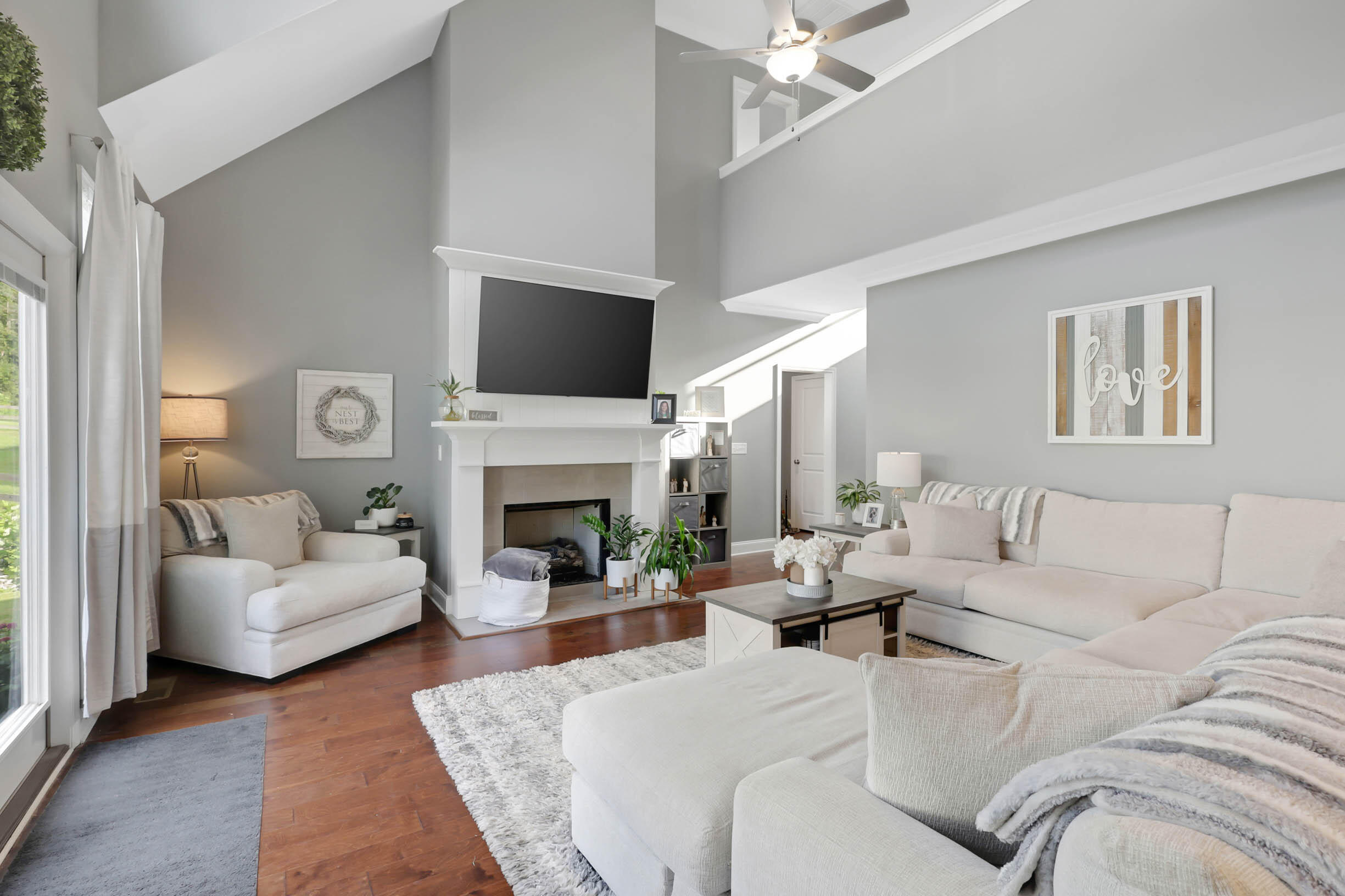 9322 Fremont Way