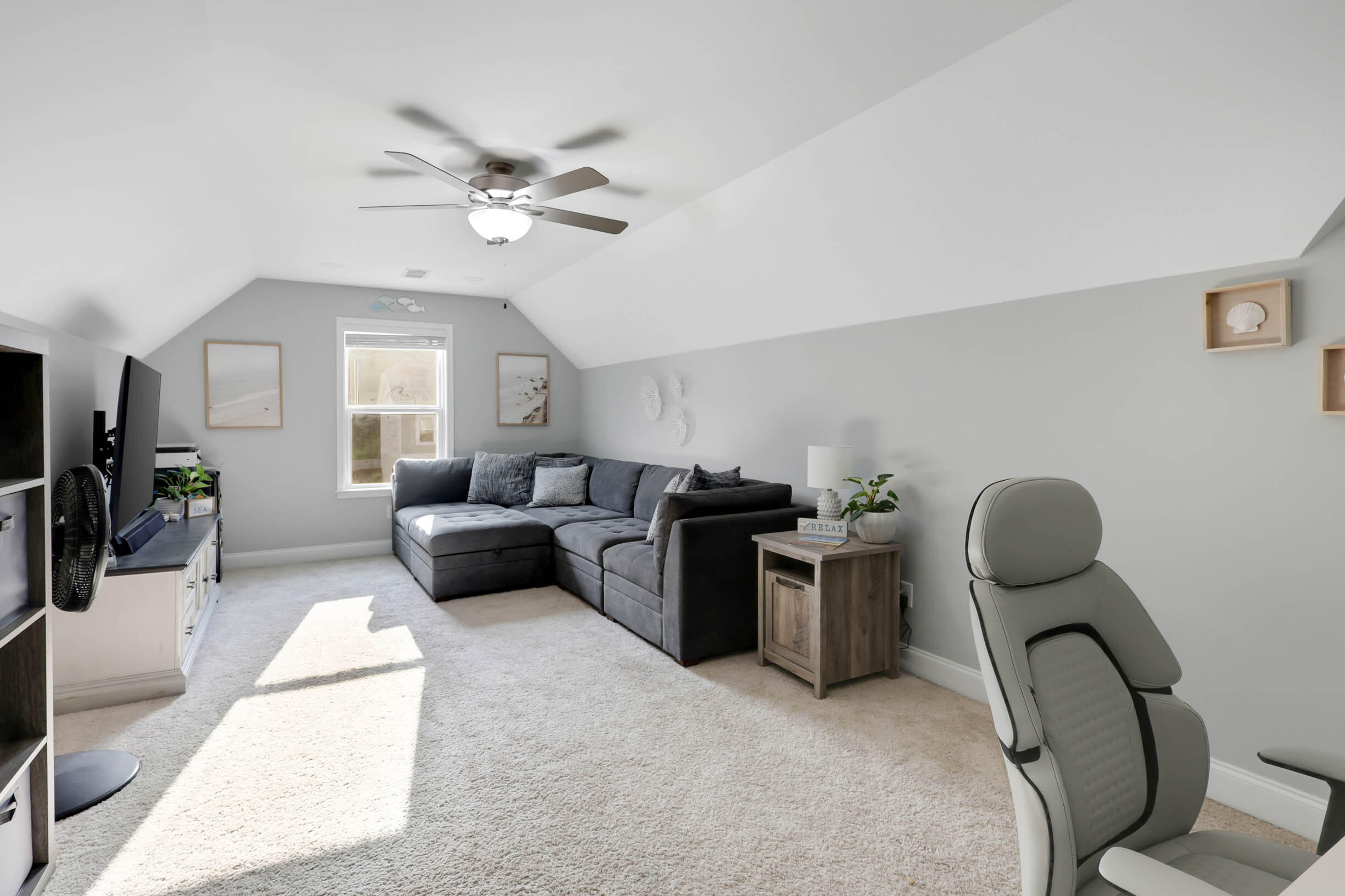 9322 Fremont Way