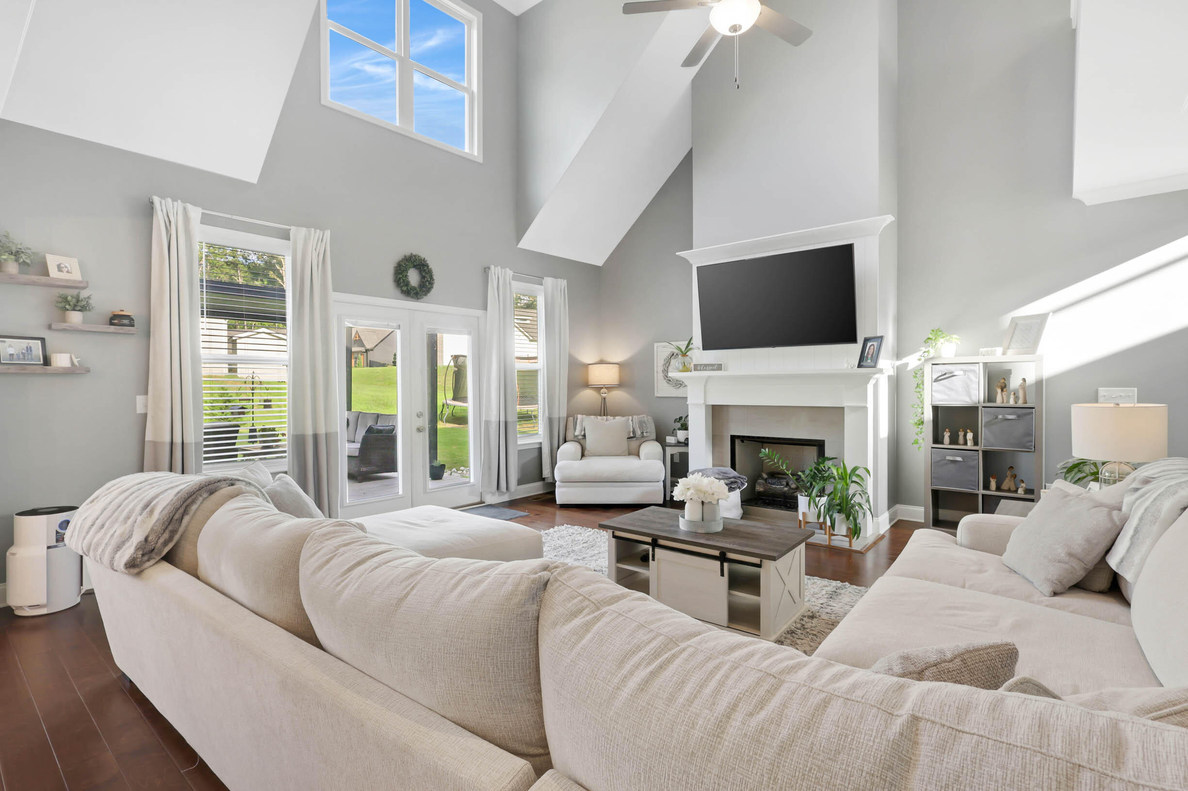 9322 Fremont Way