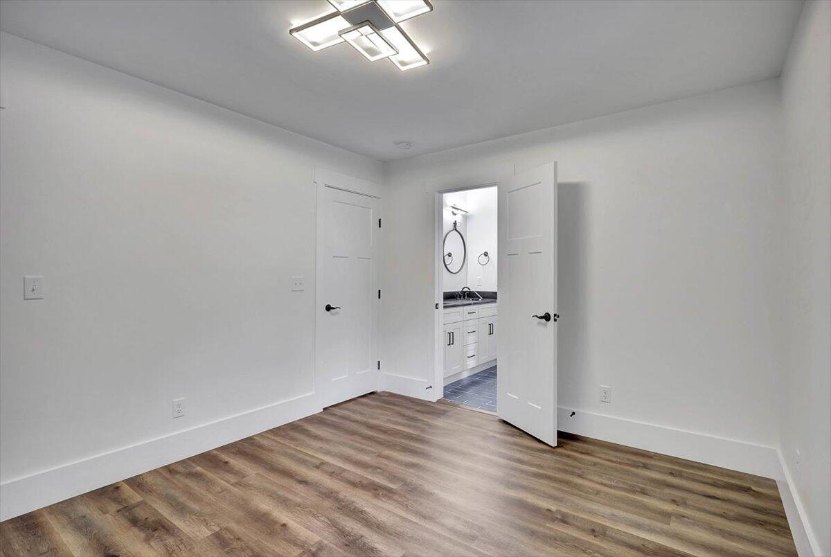 7592 Grasshopper Road