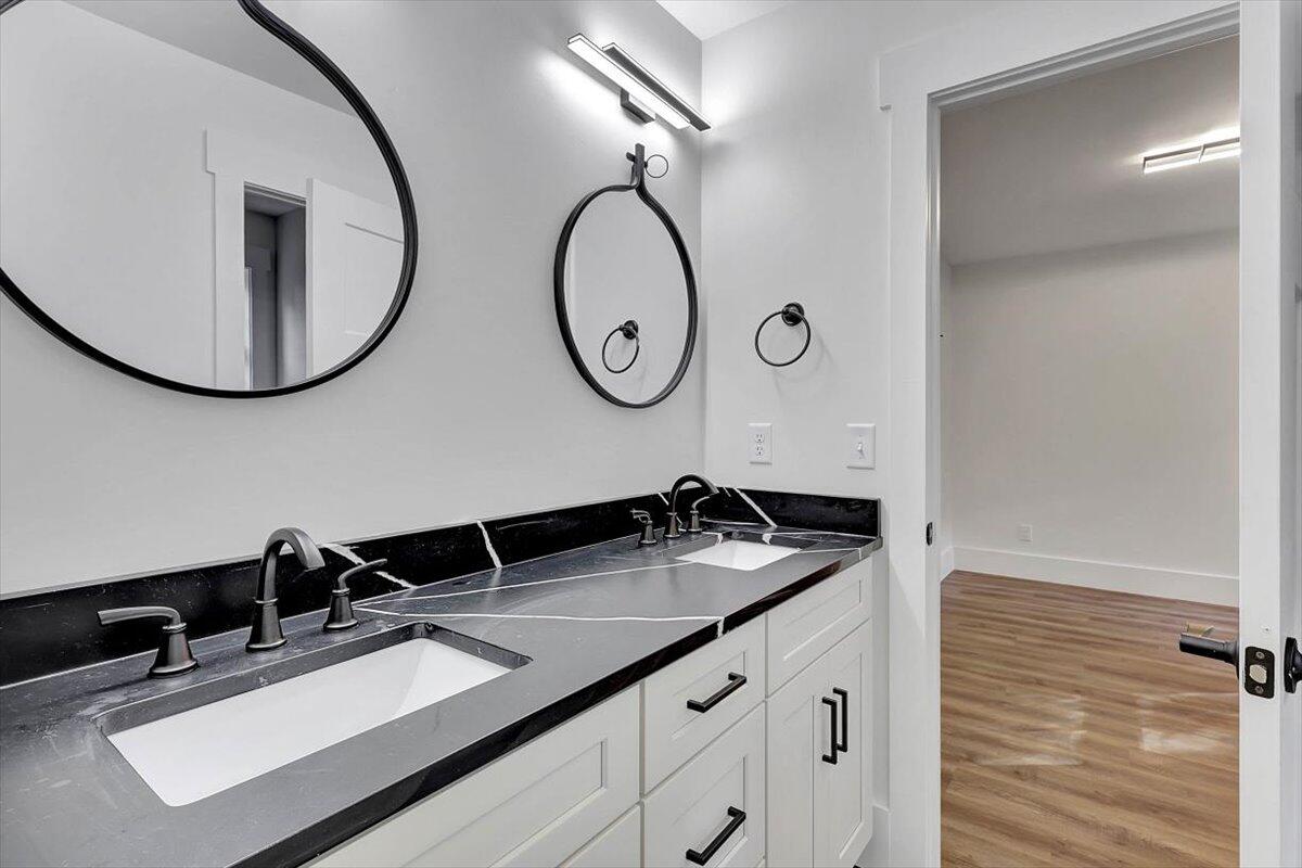 7592 Grasshopper Road