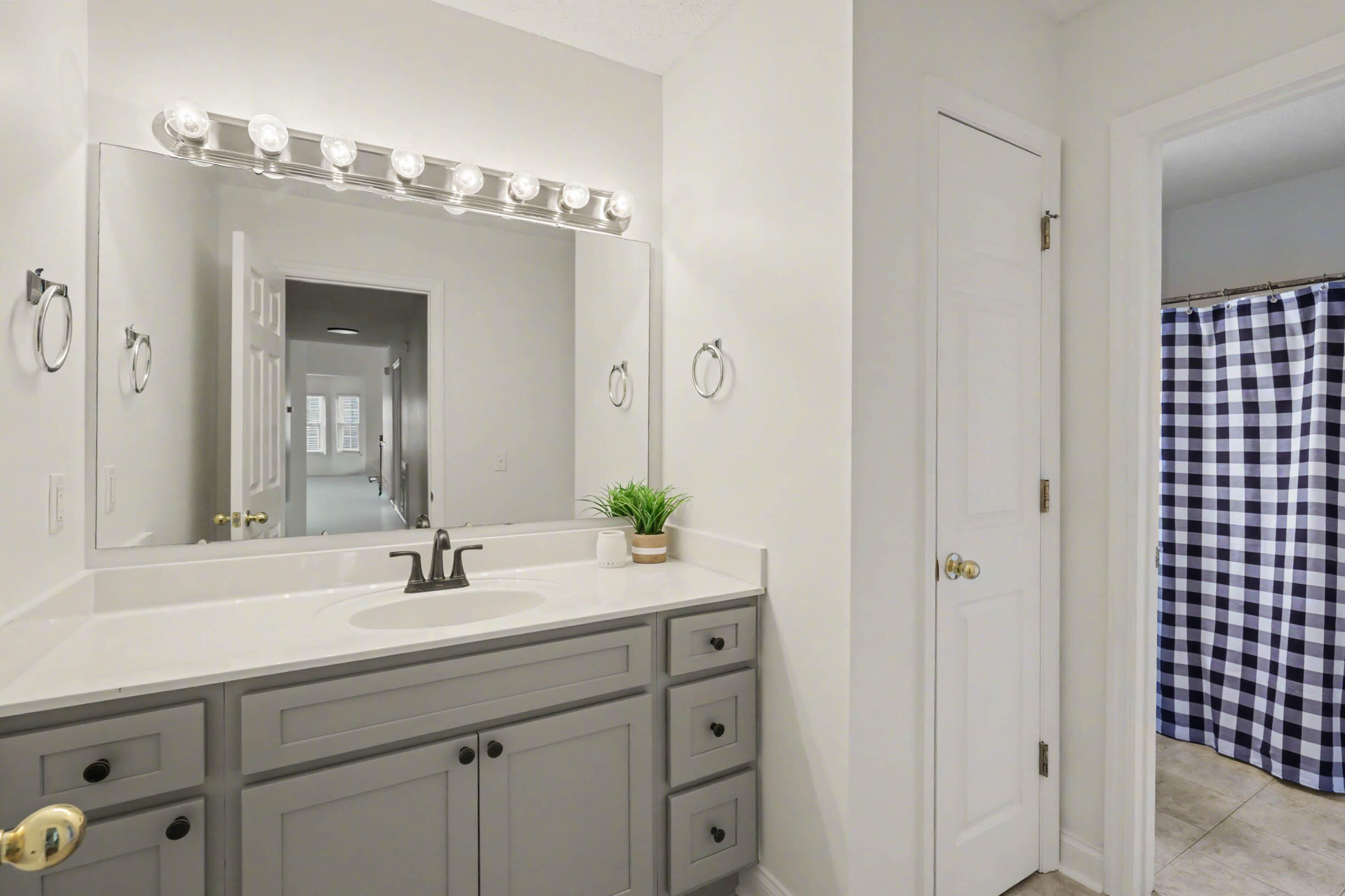 6708 White Tail Drive