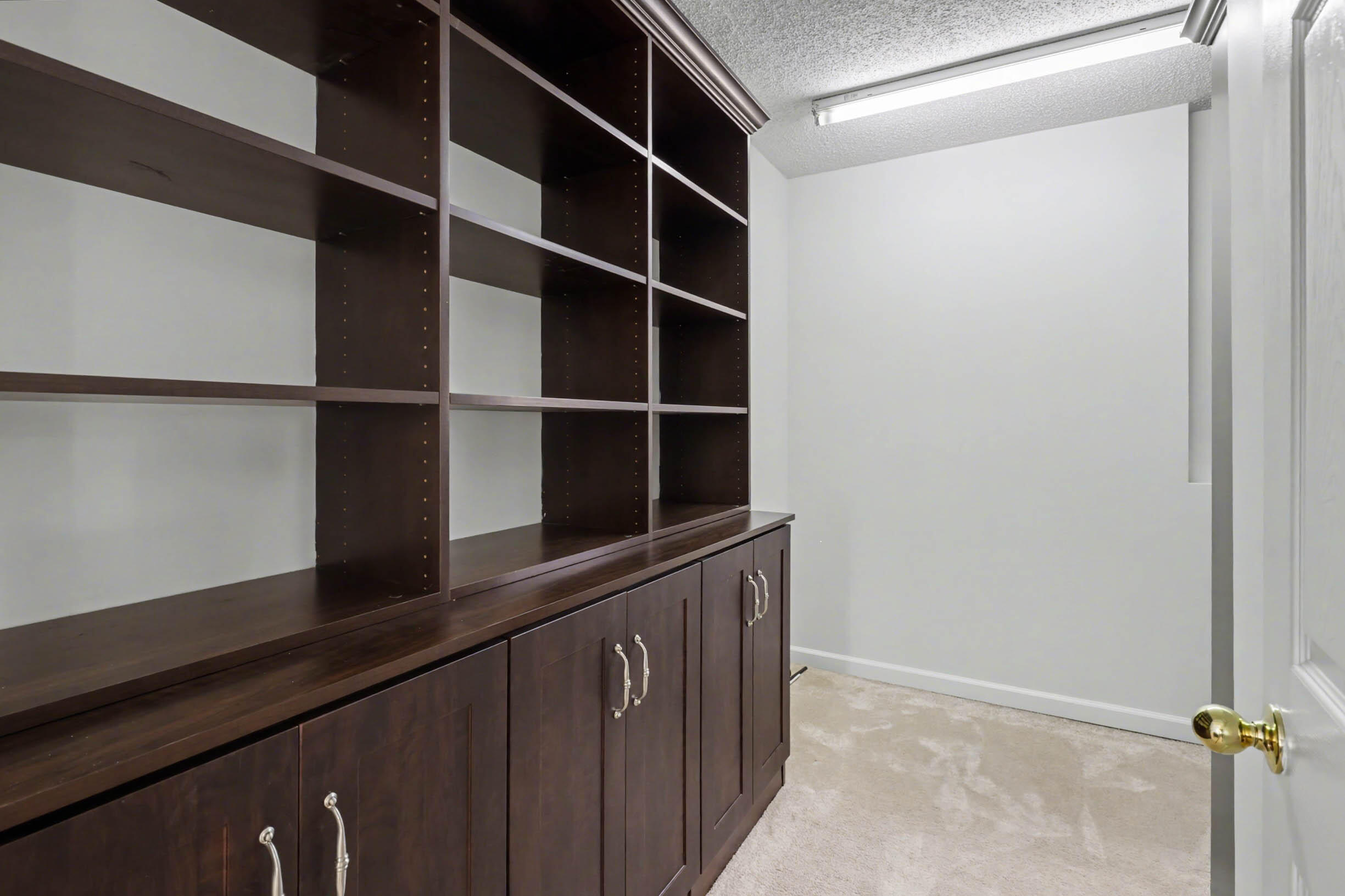 6708 White Tail Drive