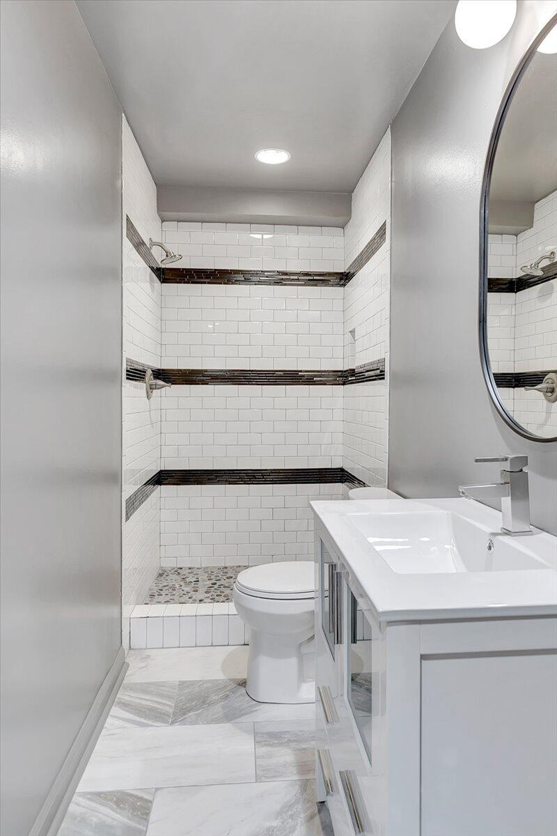 5303 Inlet View Lane