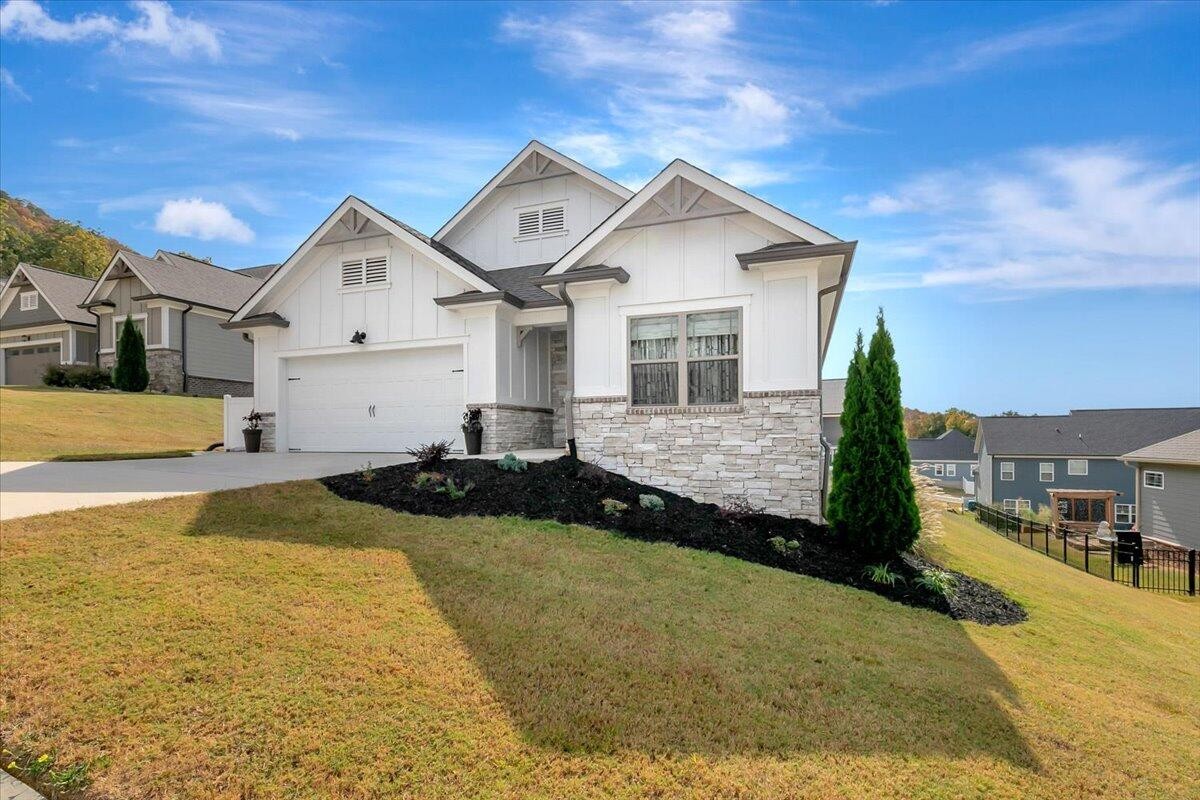 9036 Bear Claw Crossing