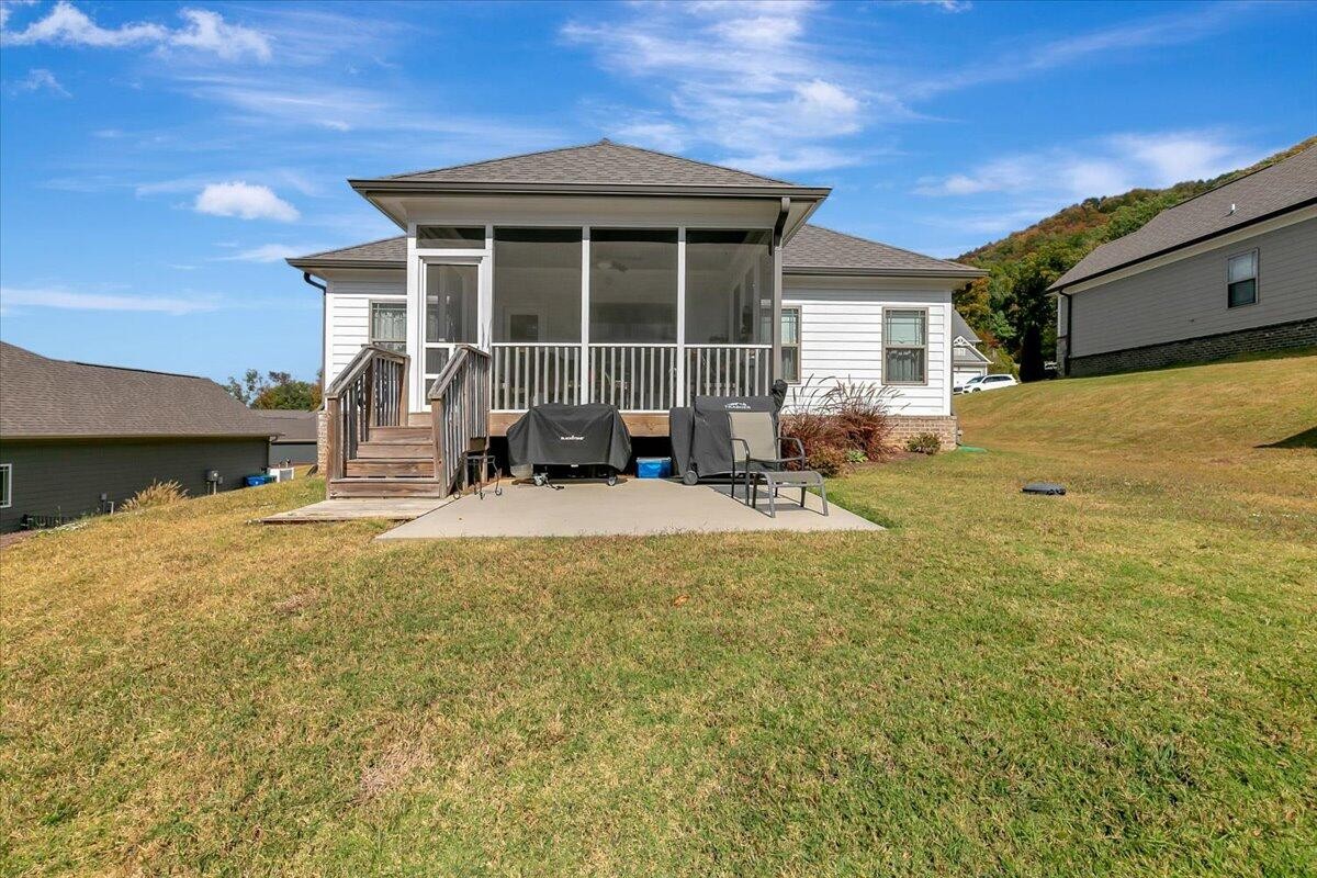 9036 Bear Claw Crossing