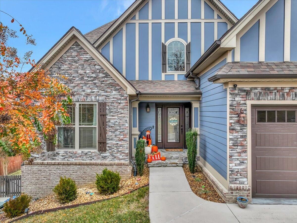 8111 Burgundy Circle