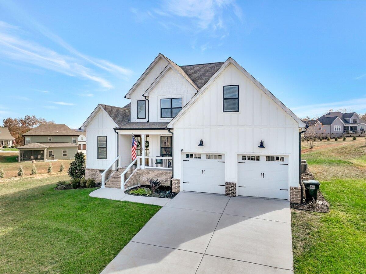 9215 Sir Charles Court