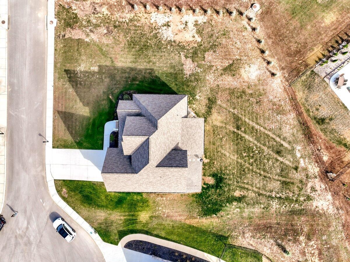 9215 Sir Charles Court