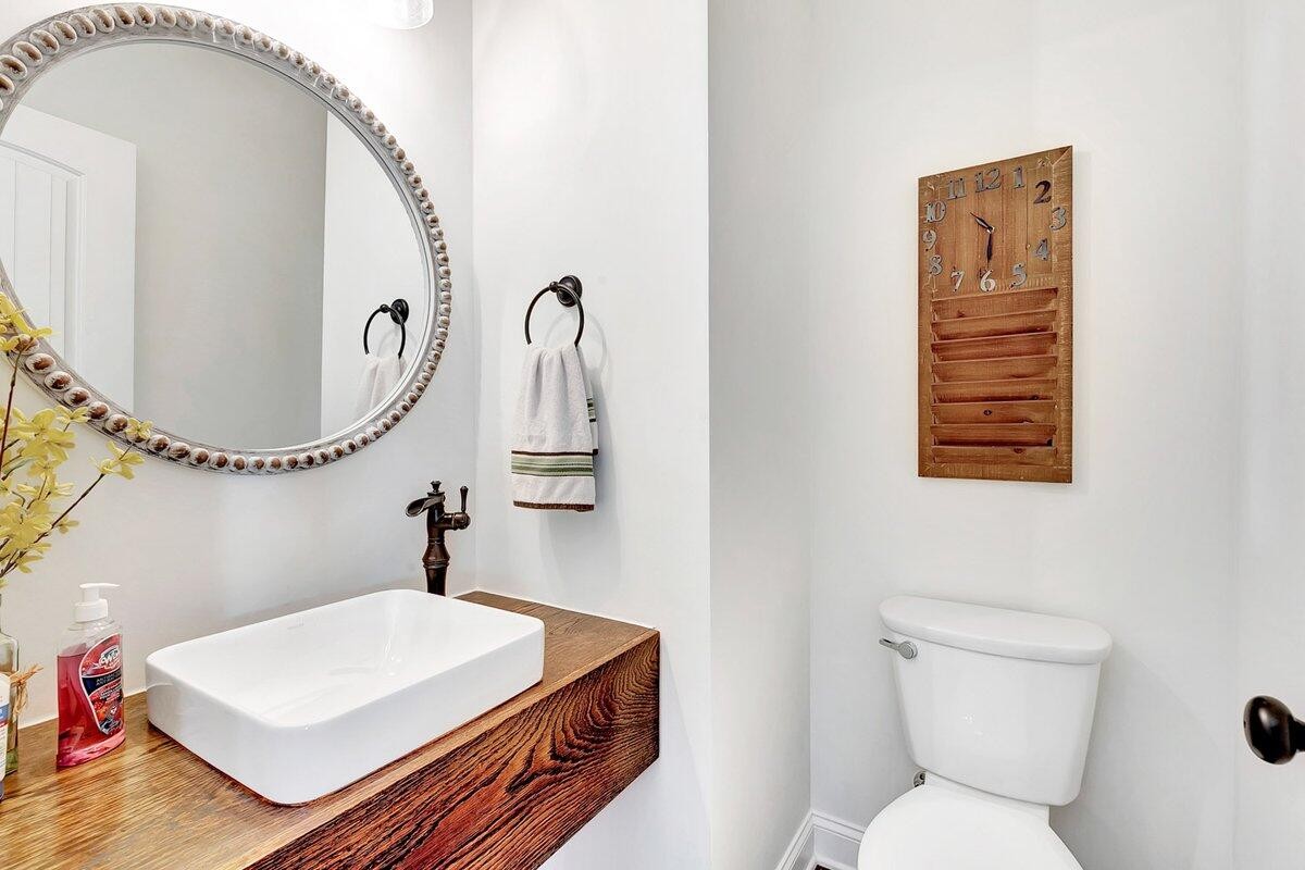 9215 Sir Charles Court