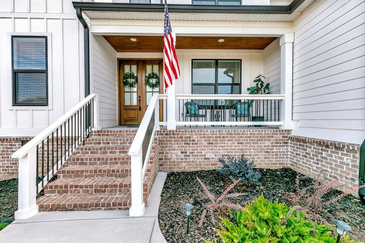 9215 Sir Charles Court