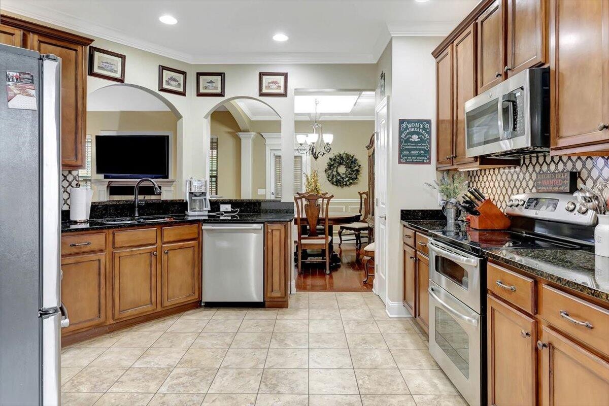 8591 Maple Valley Drive