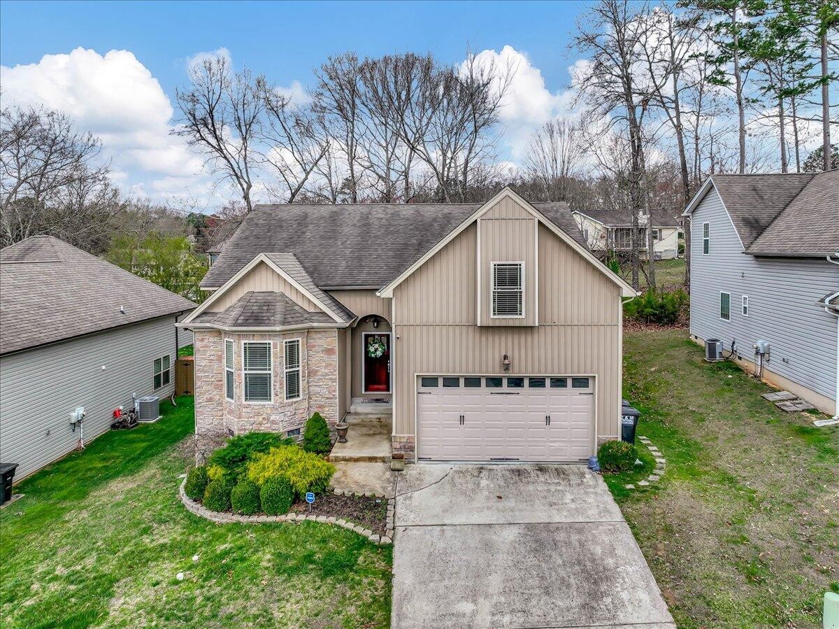 8591 Maple Valley Drive